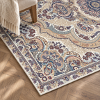 Détail du motif et de la bordure du tapis Samira, vu du dessus